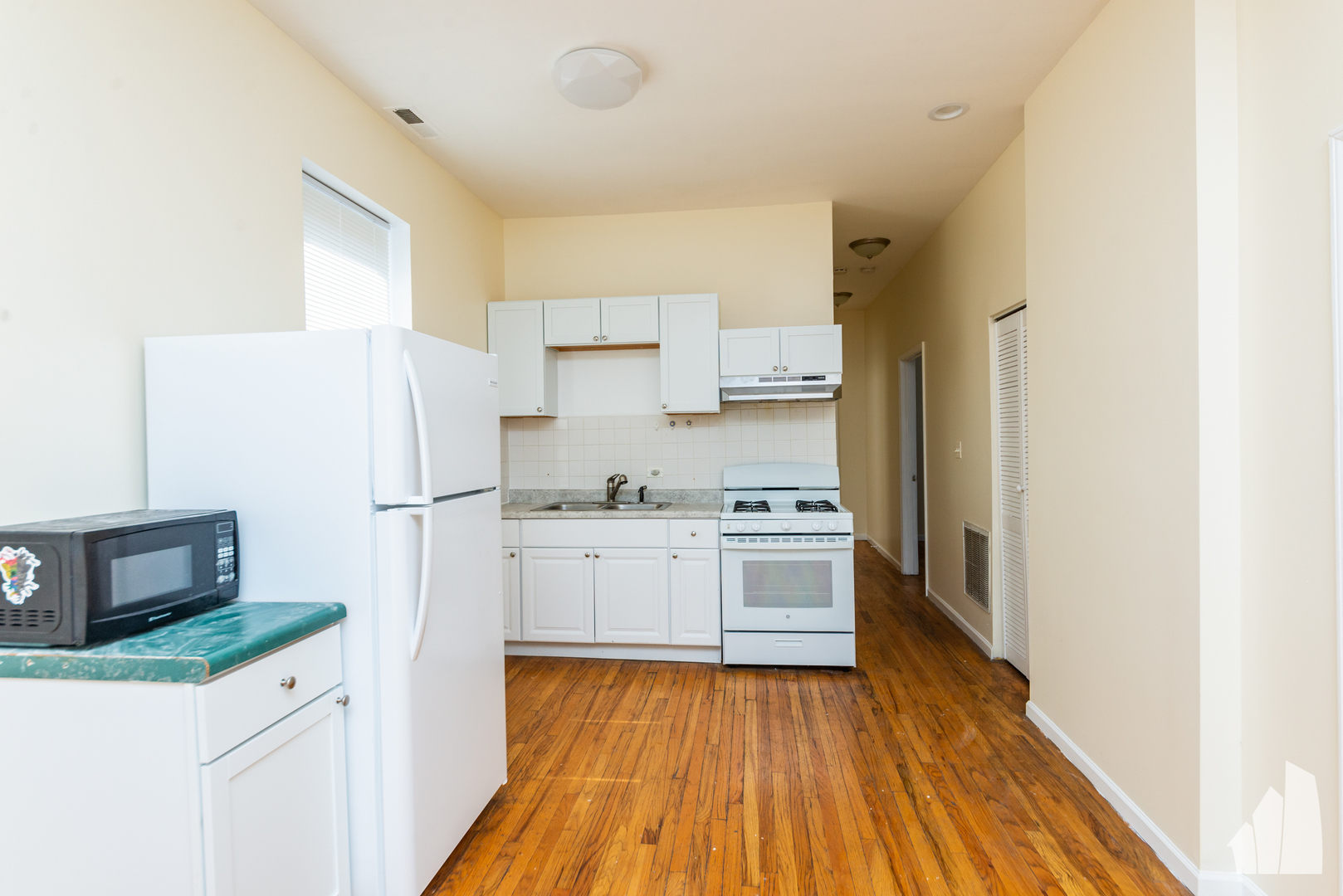 2910 S WENTWORTH Avenue Unit: 3F