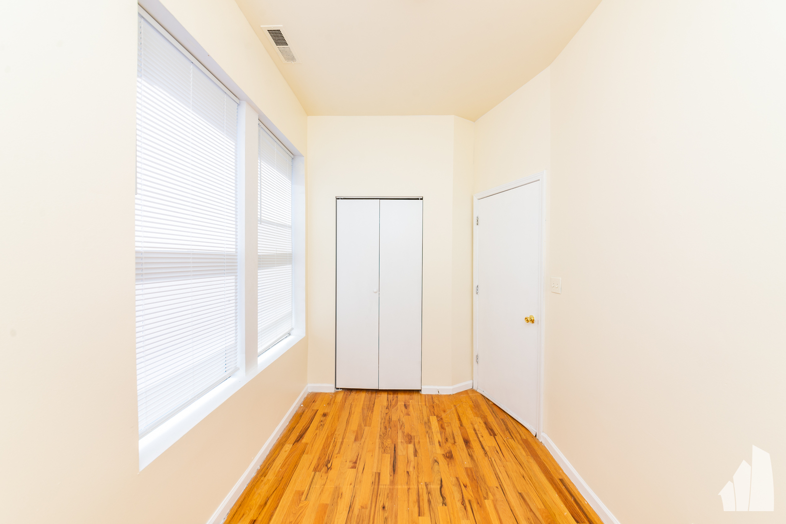 2910 S WENTWORTH Avenue Unit: 3F