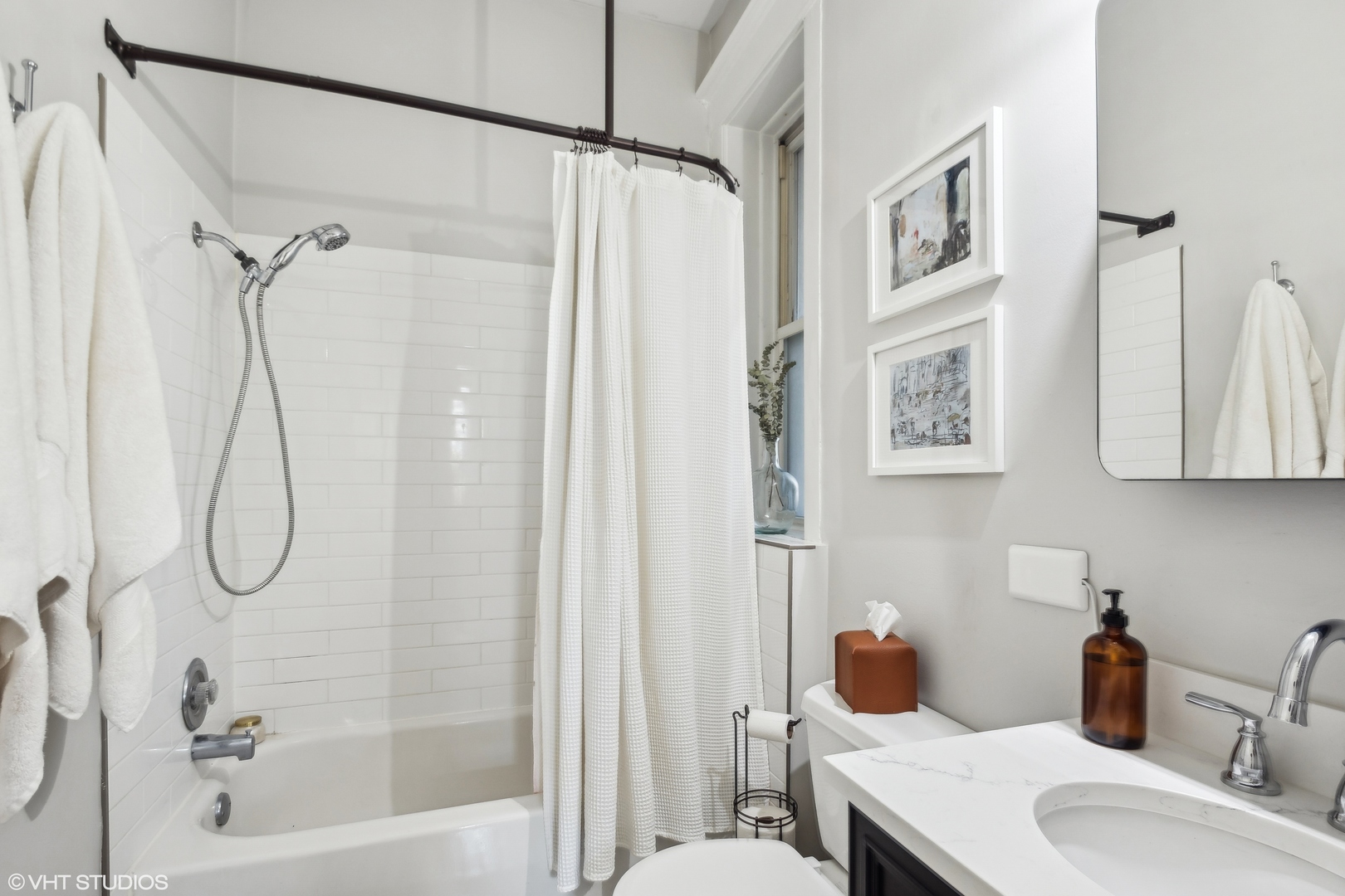 1443 W WAVELAND Avenue Unit: 1