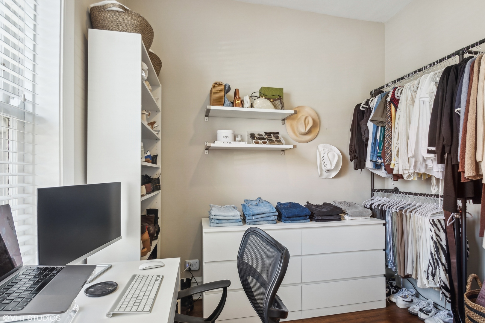 1443 W WAVELAND Avenue Unit: 1