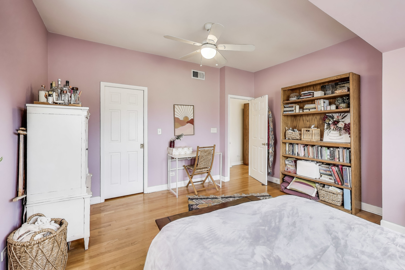 3215 W Sunnyside Avenue Unit: 2-A