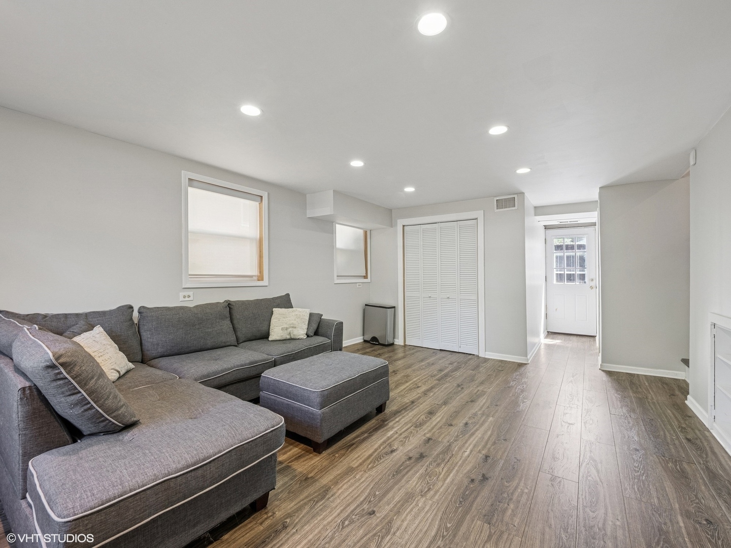 8721 Saint Louis Avenue