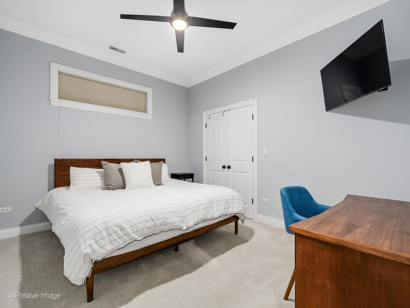 3716 N Kenmore Avenue Unit: 1