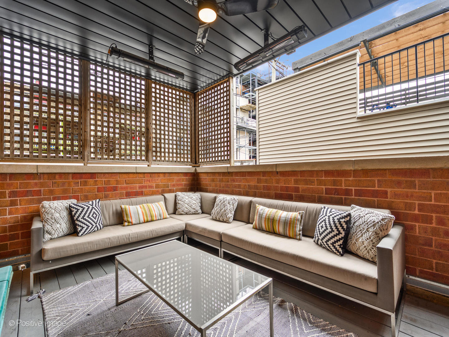 3716 N Kenmore Avenue Unit: 1