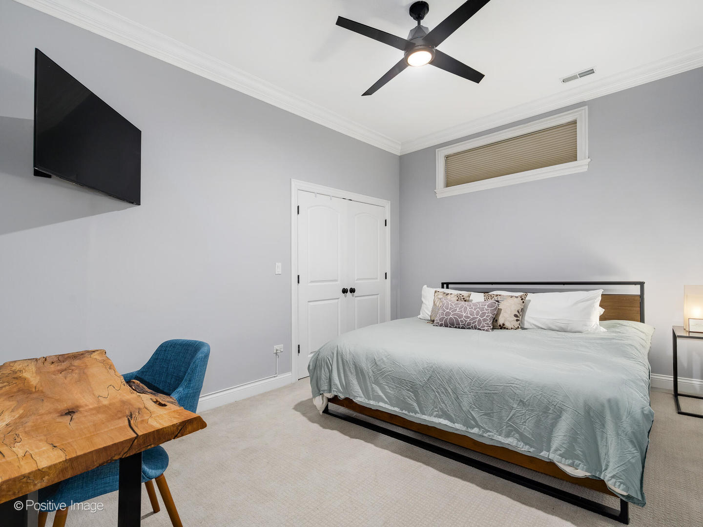 3716 N Kenmore Avenue Unit: 1