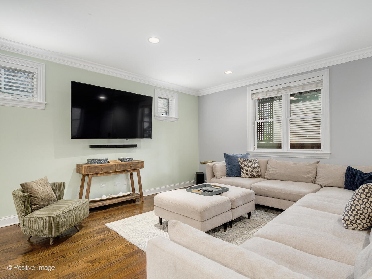 3716 N Kenmore Avenue Unit: 1