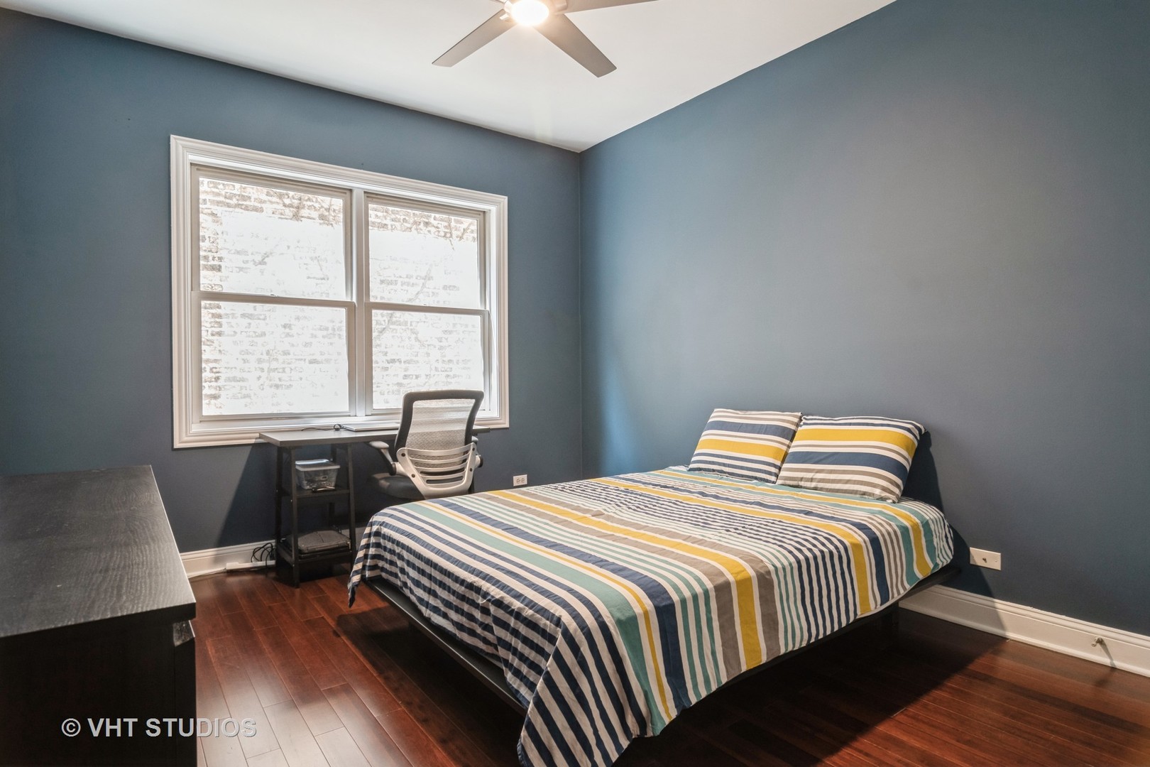 4933 N Winthrop Avenue Unit: 2S