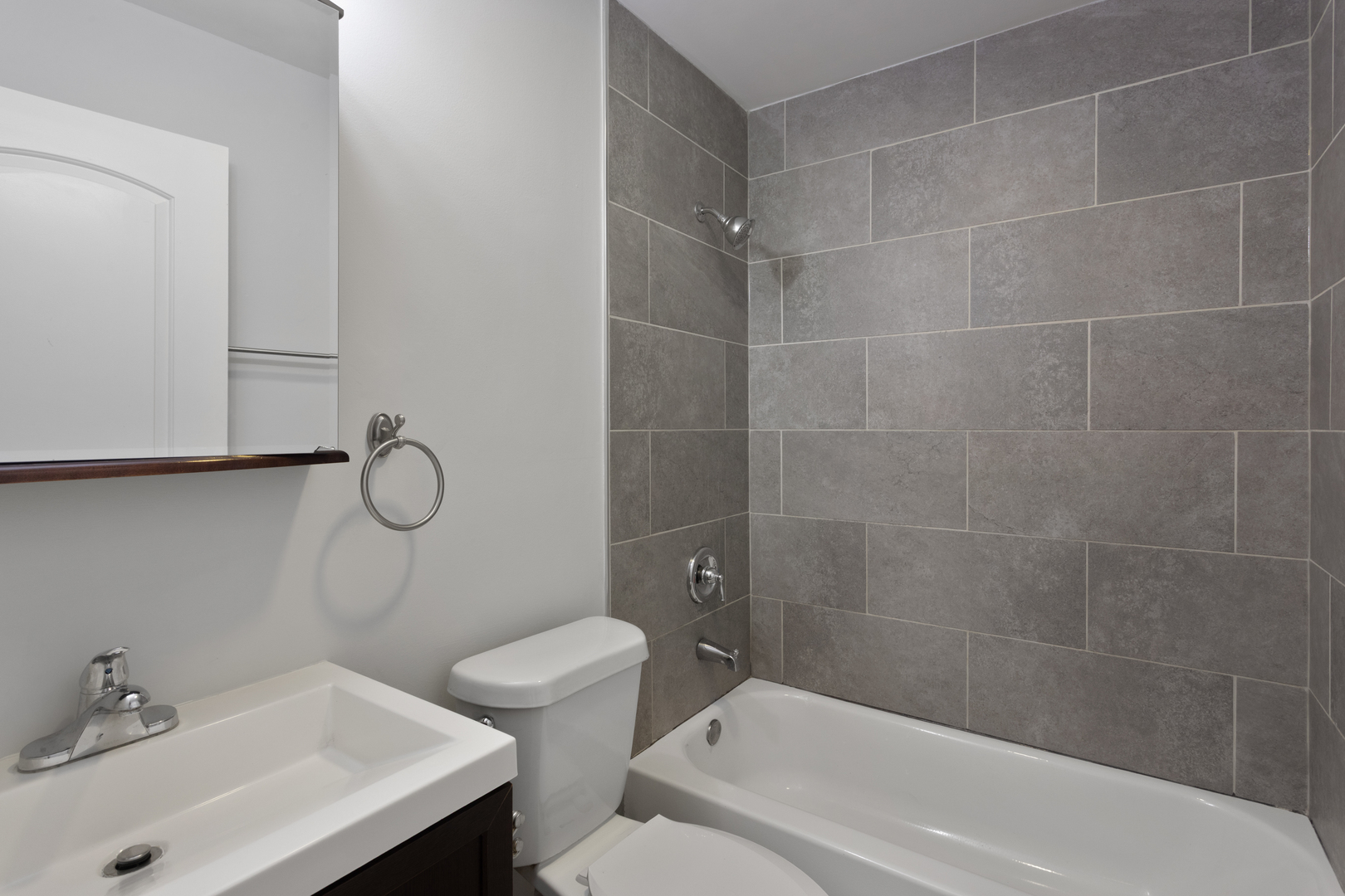 5534 N Kenmore Avenue Unit: 508
