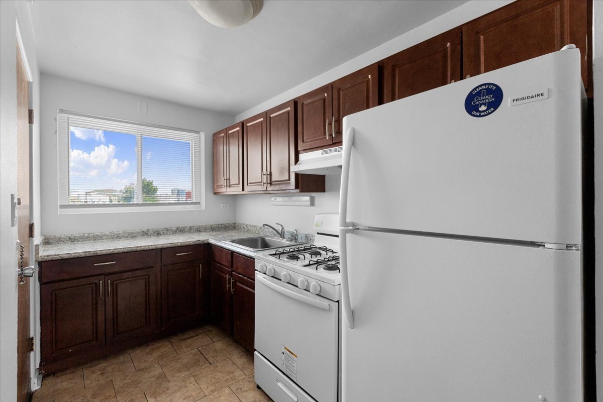 6719 N Hermitage Avenue Unit: 4C