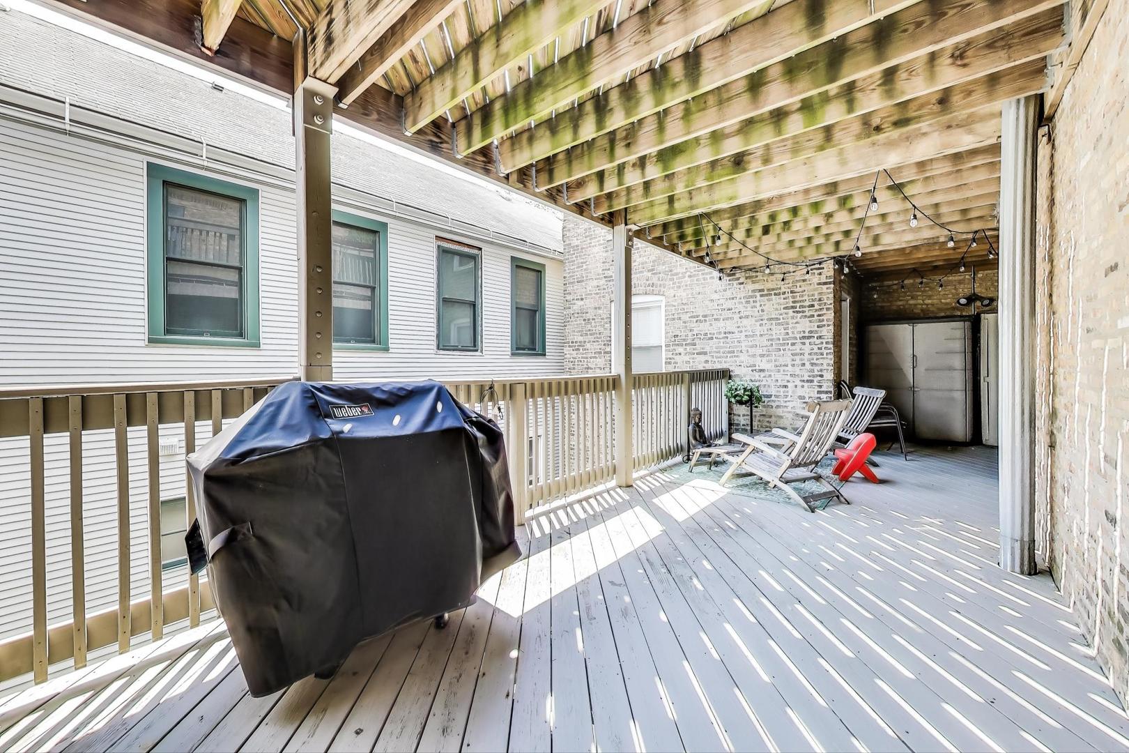 3005 N Clifton Avenue Unit: 201