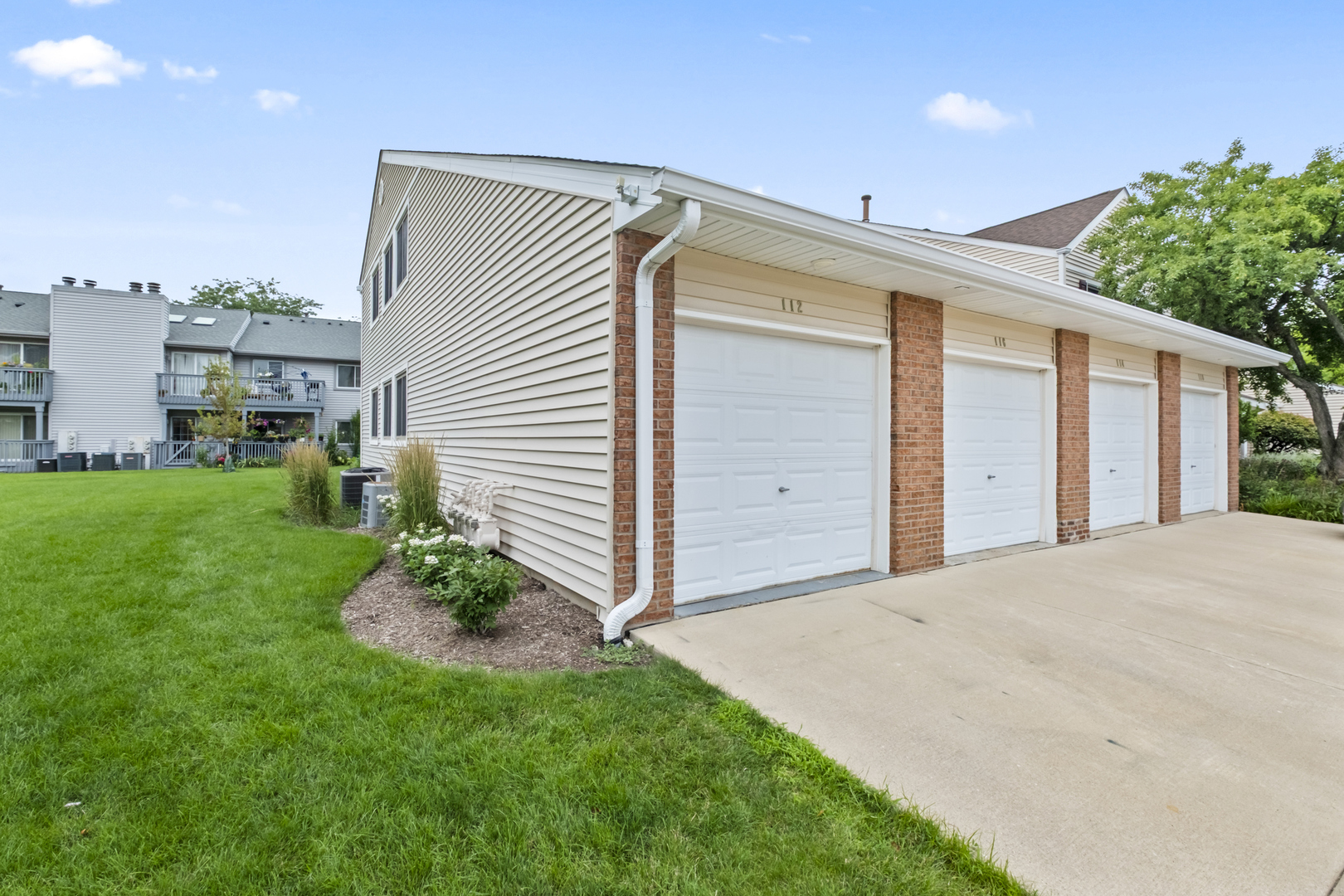 112 Autumn Court Unit: 112