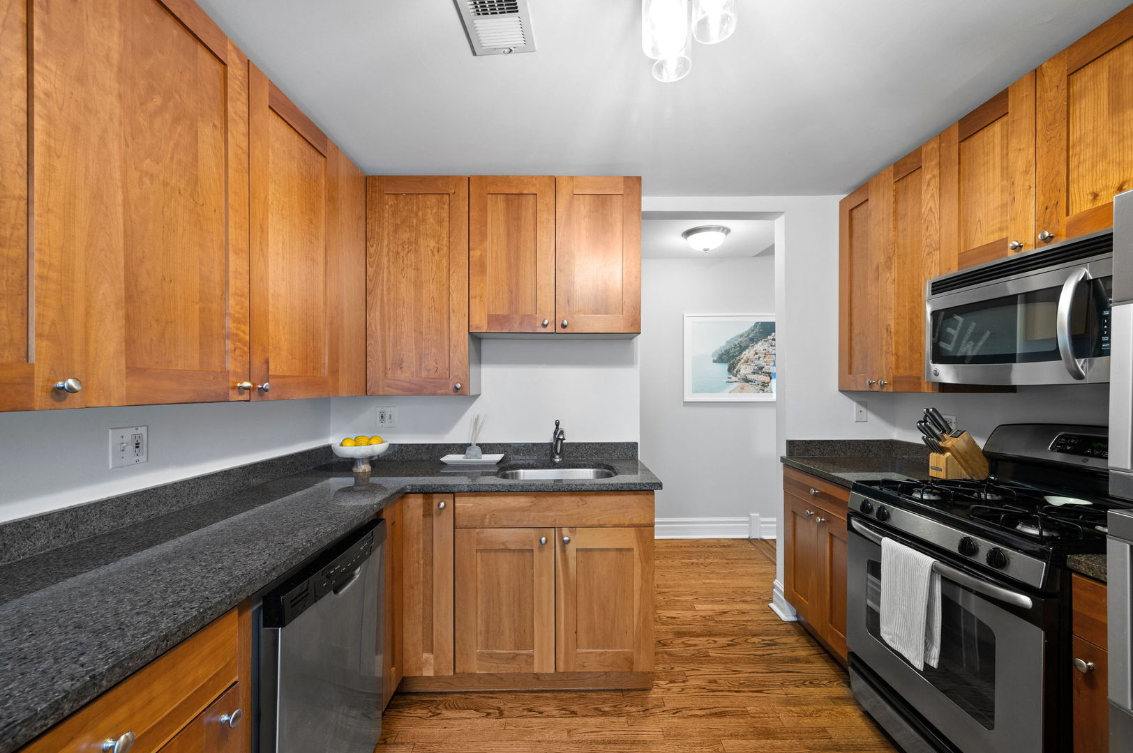 3747 N Fremont Street Unit: 3