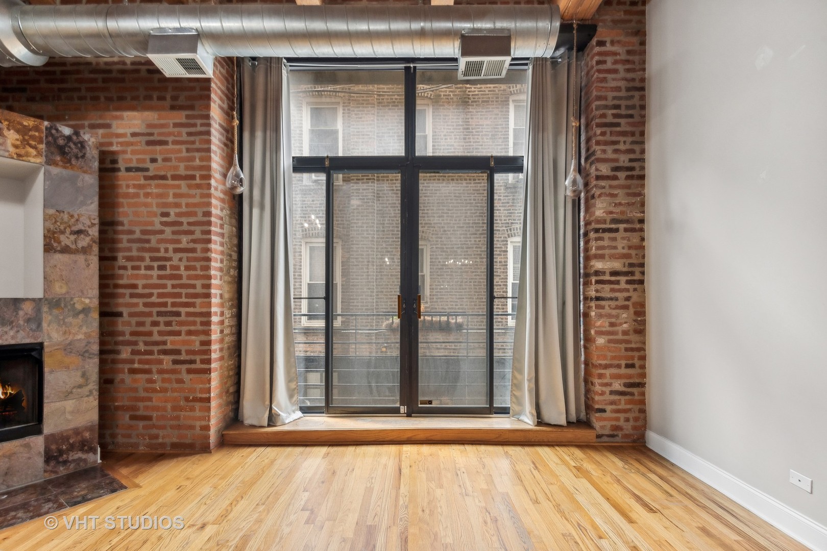 2735 W Armitage Avenue Unit: 108