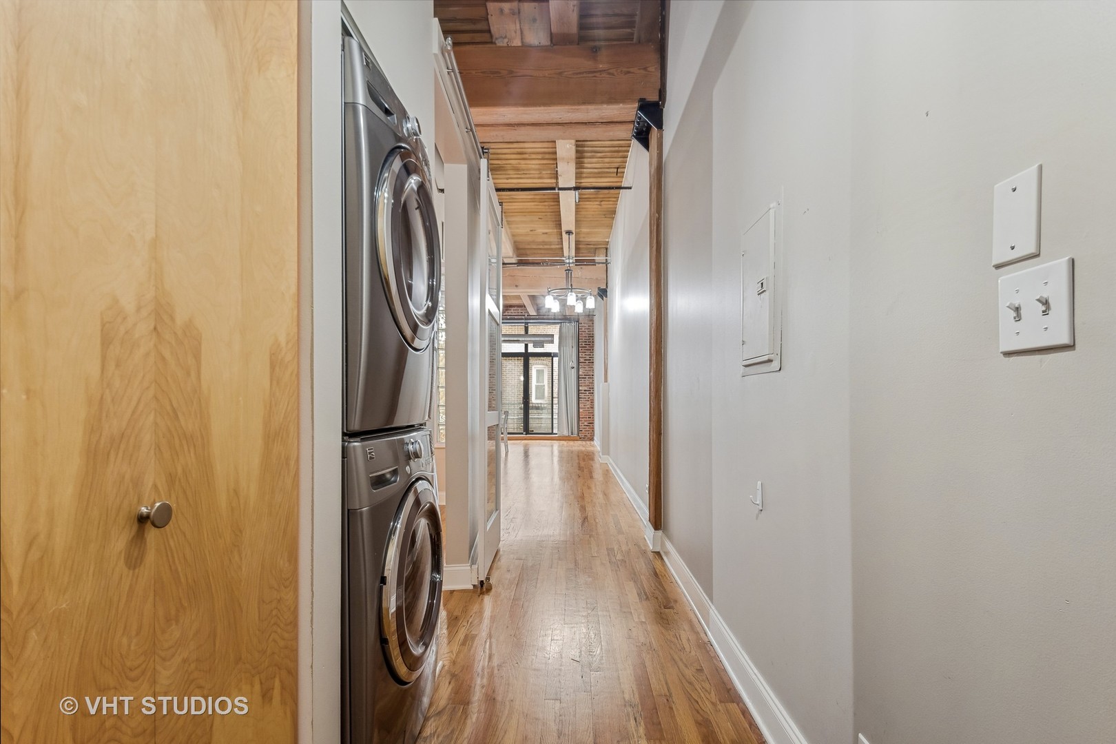 2735 W Armitage Avenue Unit: 108