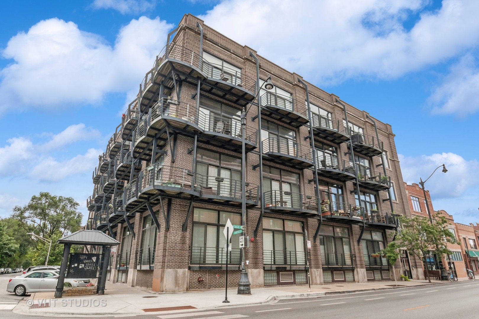2735 W Armitage Avenue Unit: 108