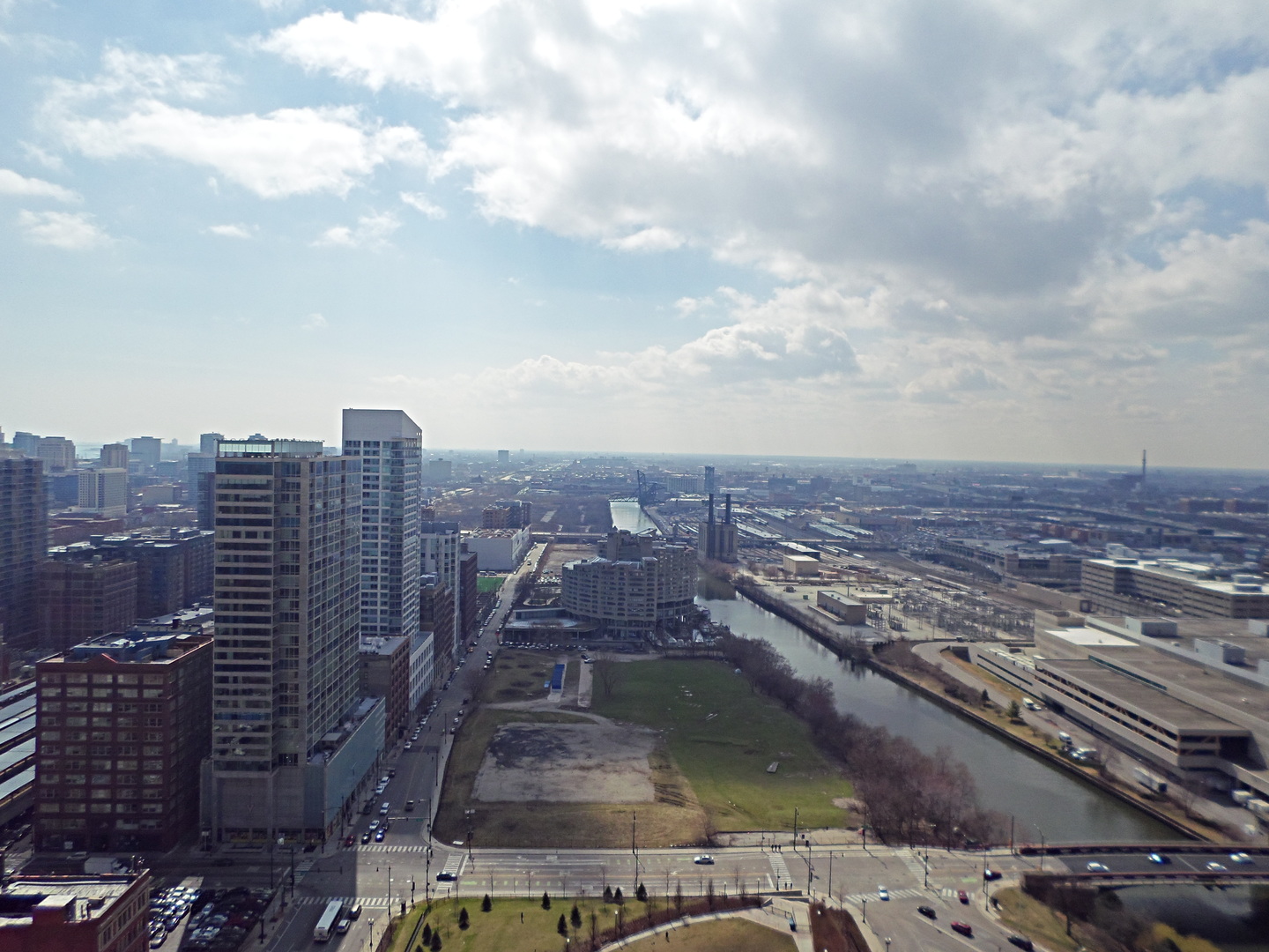 235 W Van Buren Street Unit: 3304