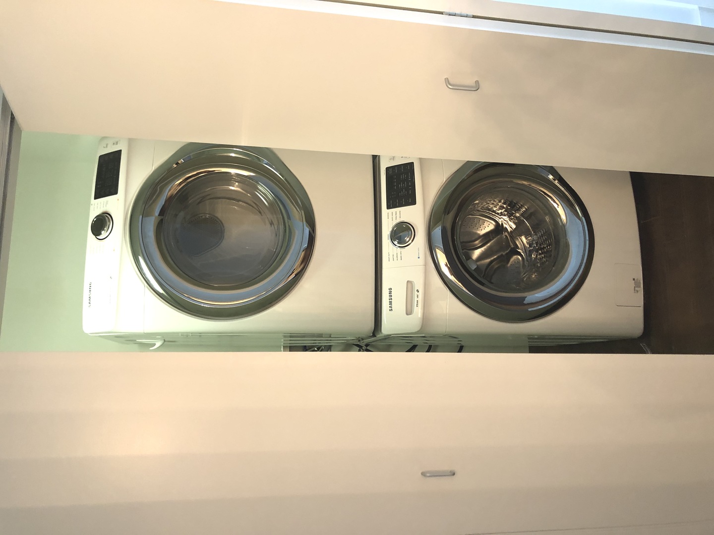 235 W Van Buren Street Unit: 3304