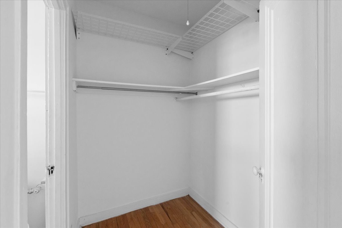 1635 W Morse Avenue Unit: 208