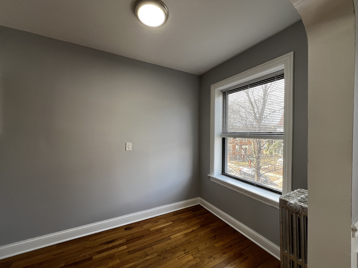 4427 N Seeley Avenue Unit: 304