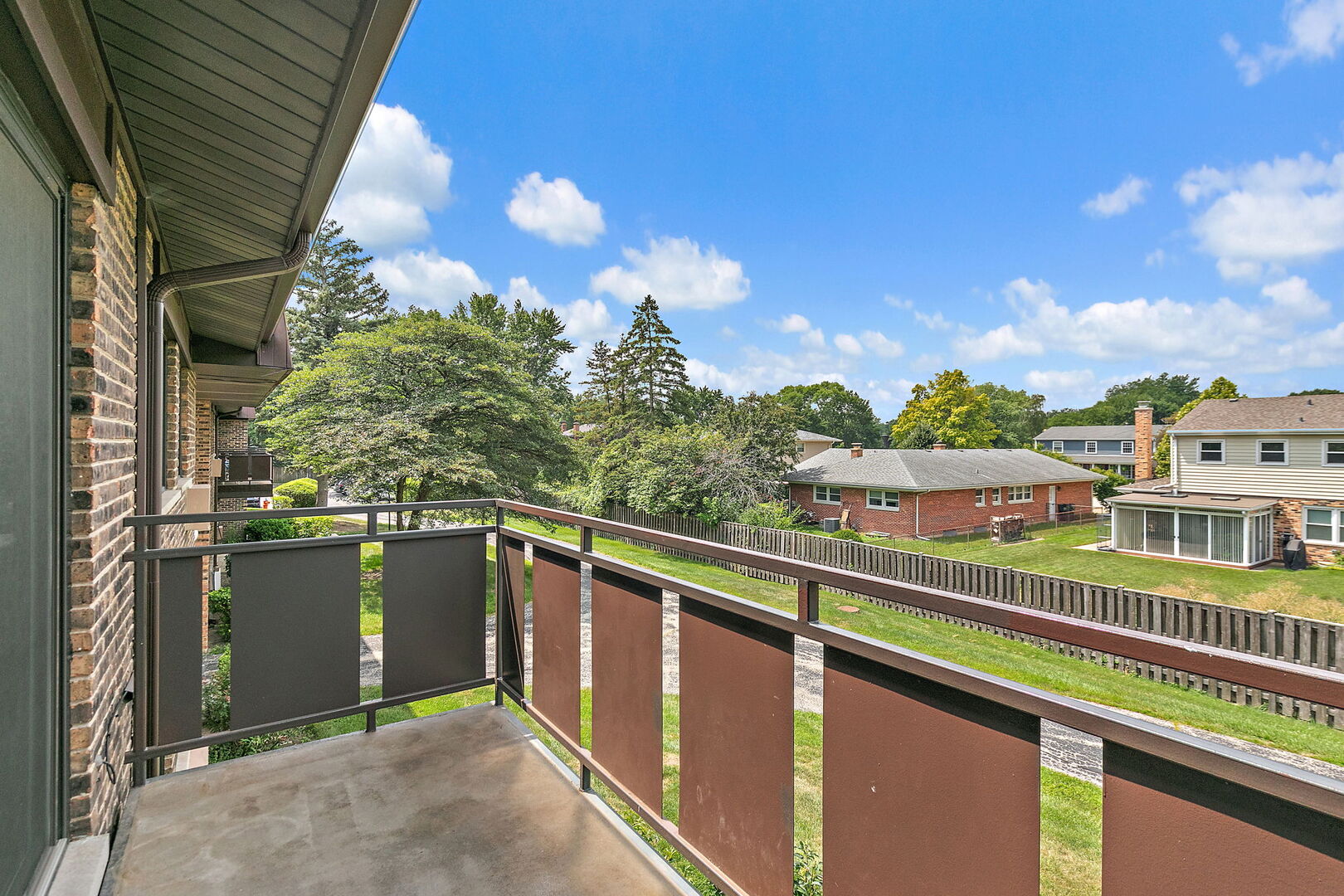 2620 N Windsor Drive Unit: 204