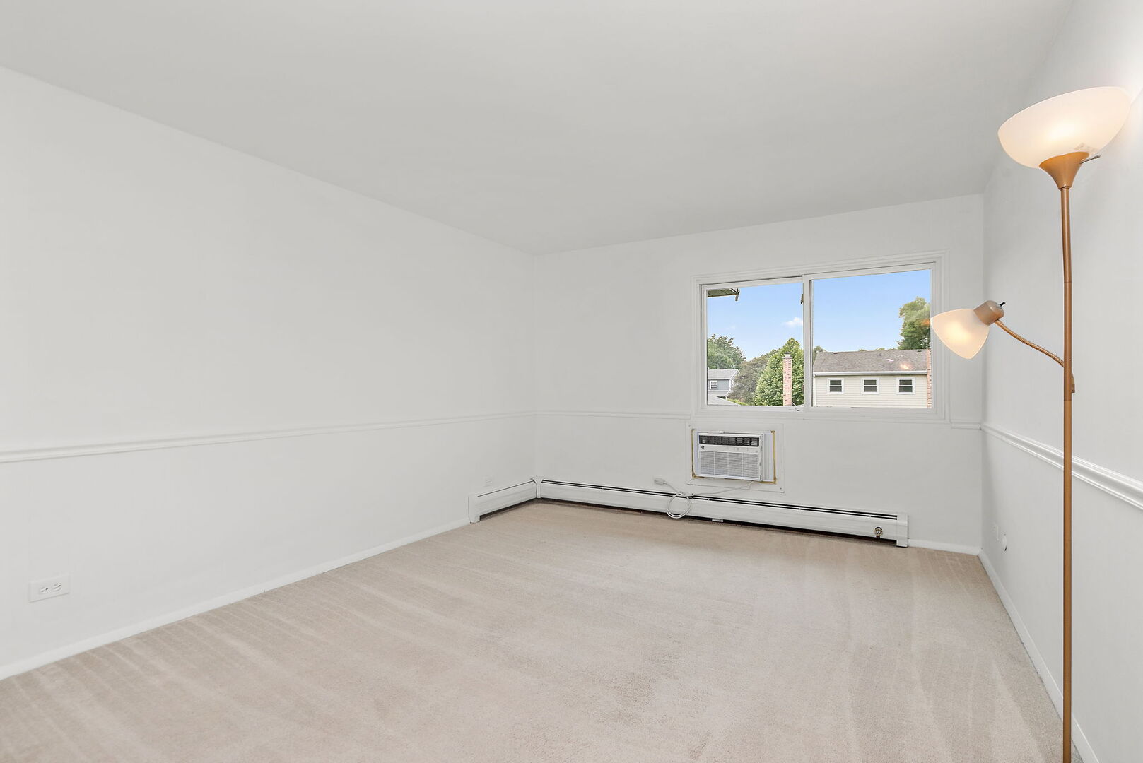 2620 N Windsor Drive Unit: 204