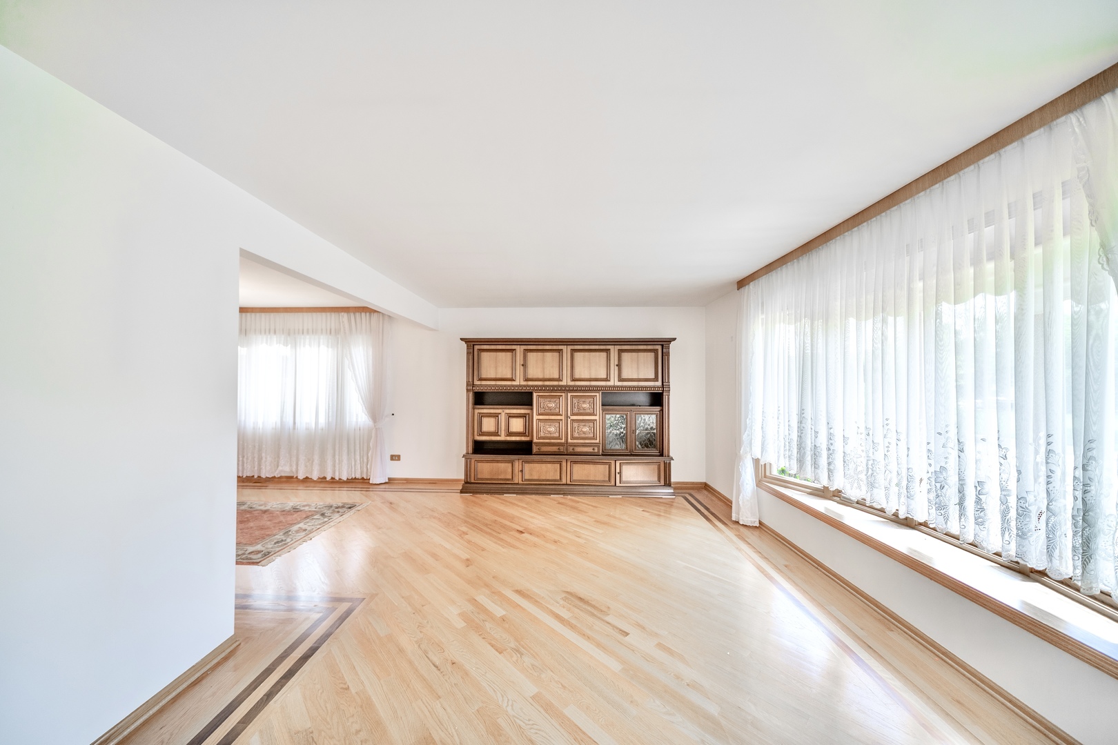 6730 W Berenice Avenue