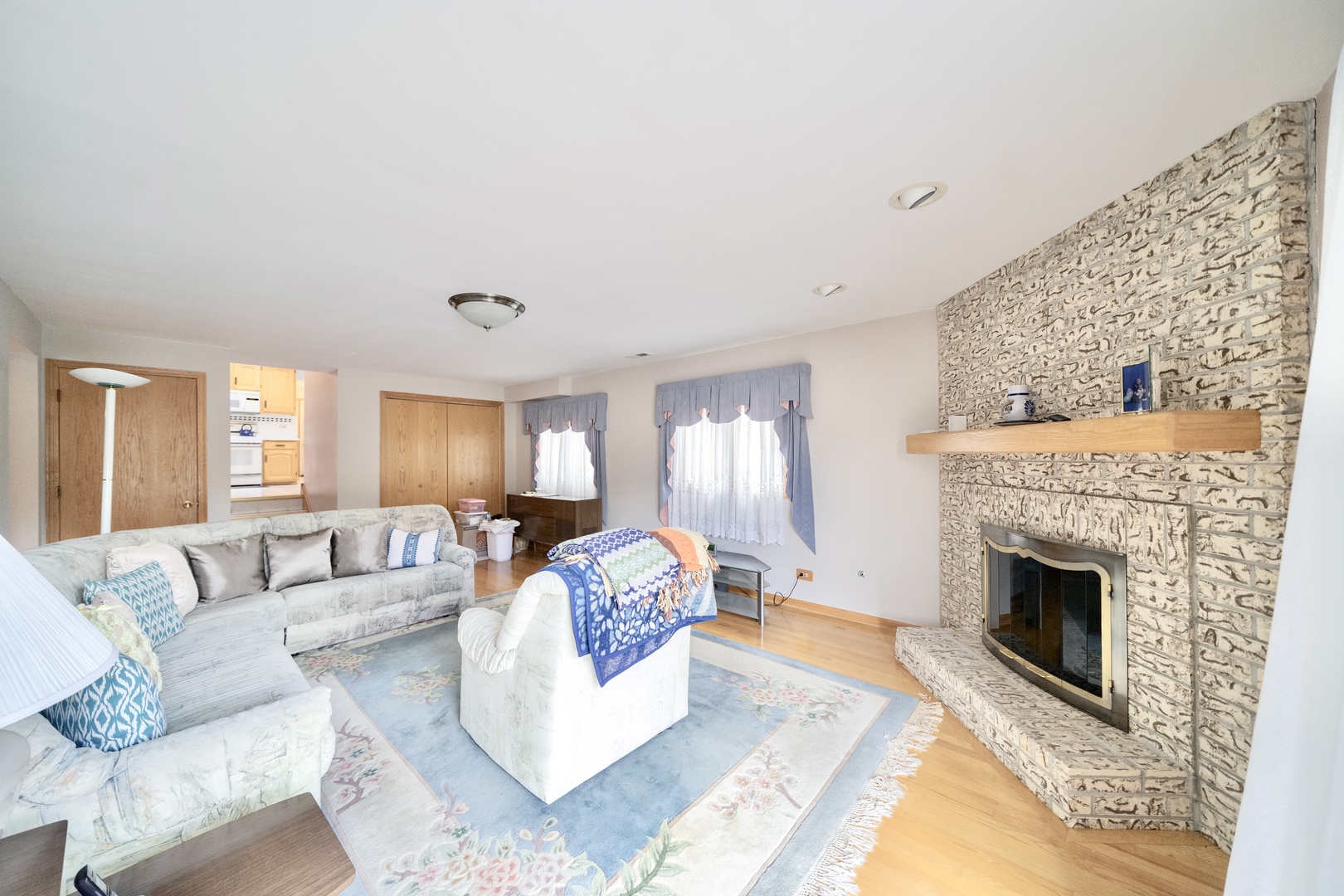 6730 W Berenice Avenue