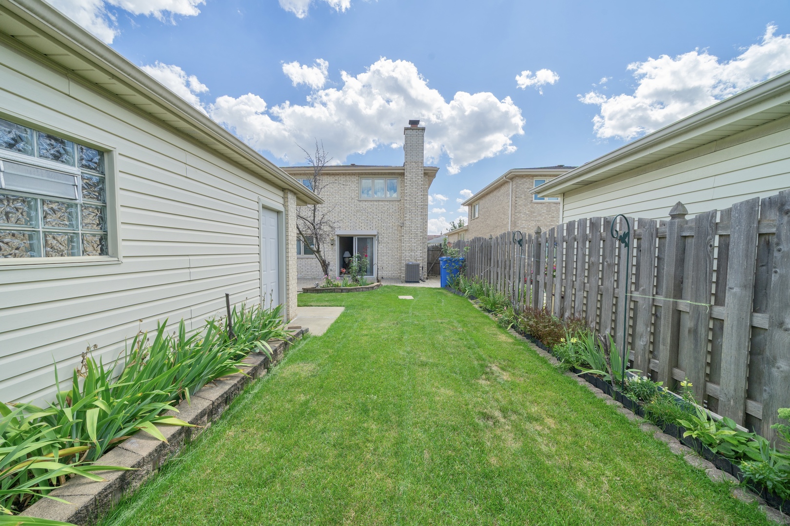 6730 W Berenice Avenue