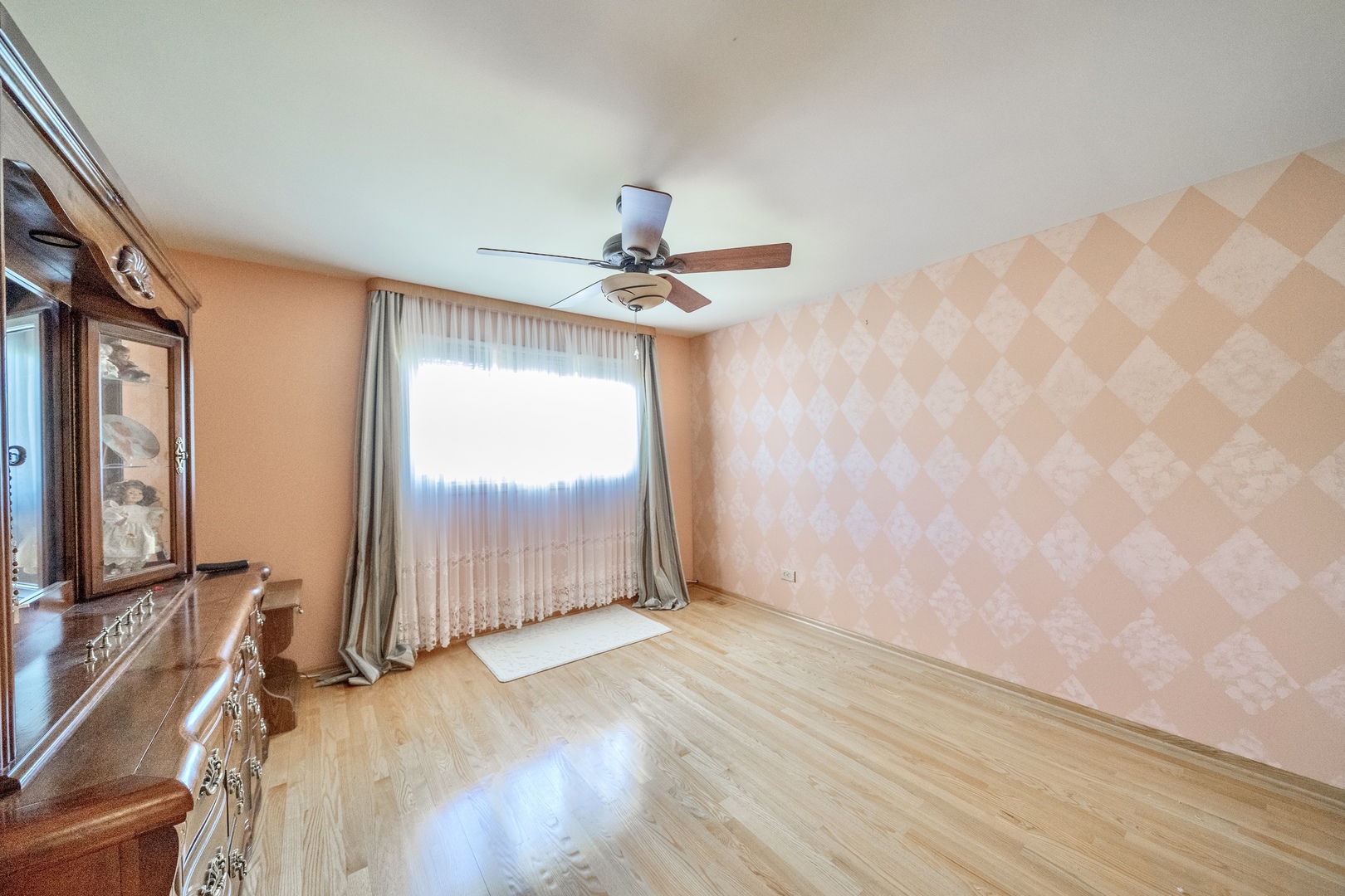 6730 W Berenice Avenue