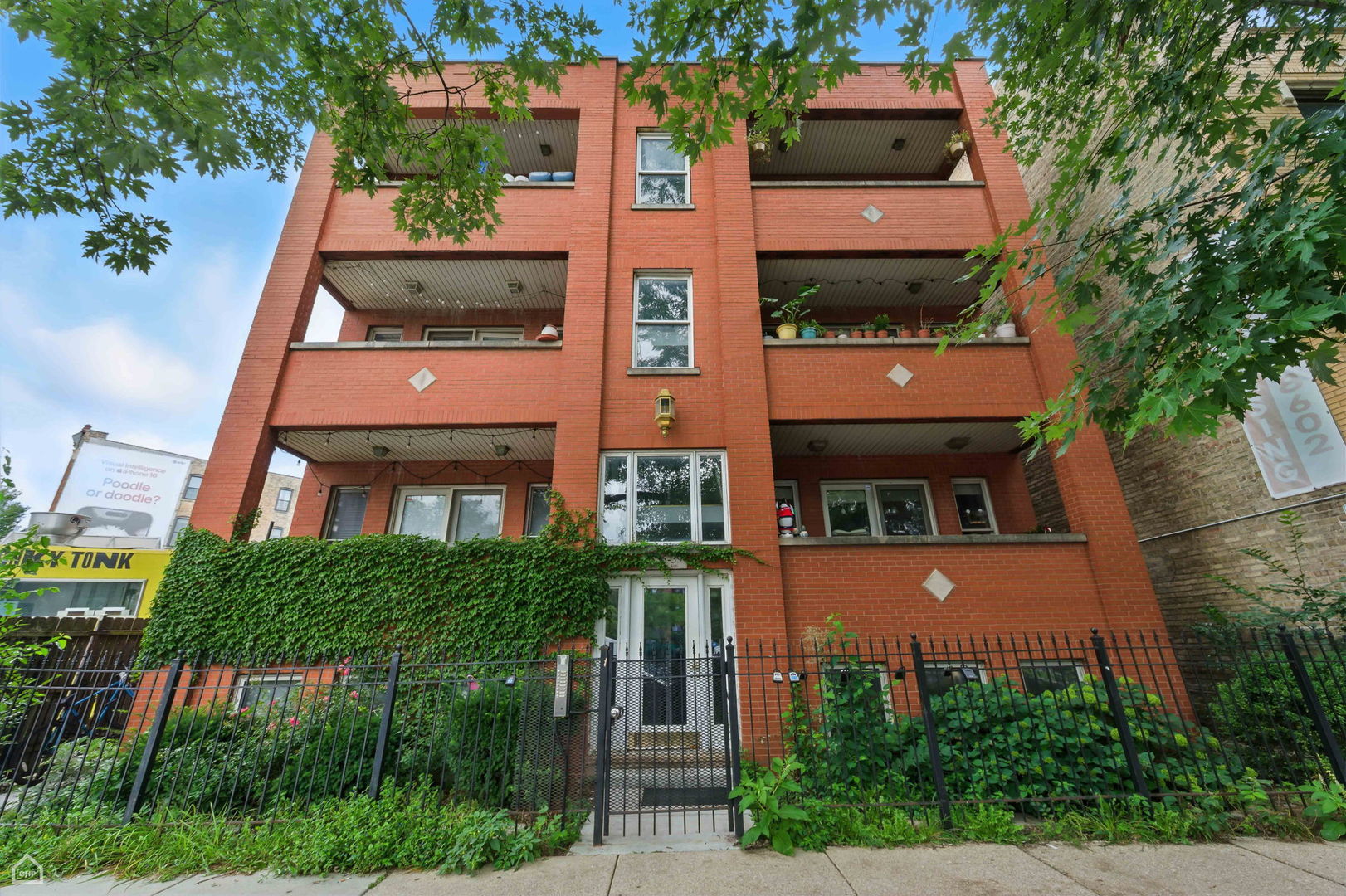 1535 N Wicker Park Avenue Unit: GE