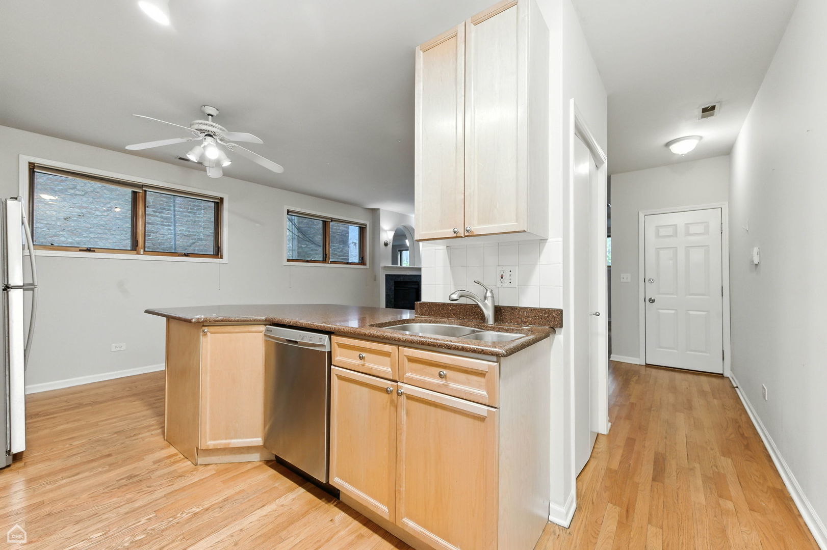 1535 N Wicker Park Avenue Unit: GE