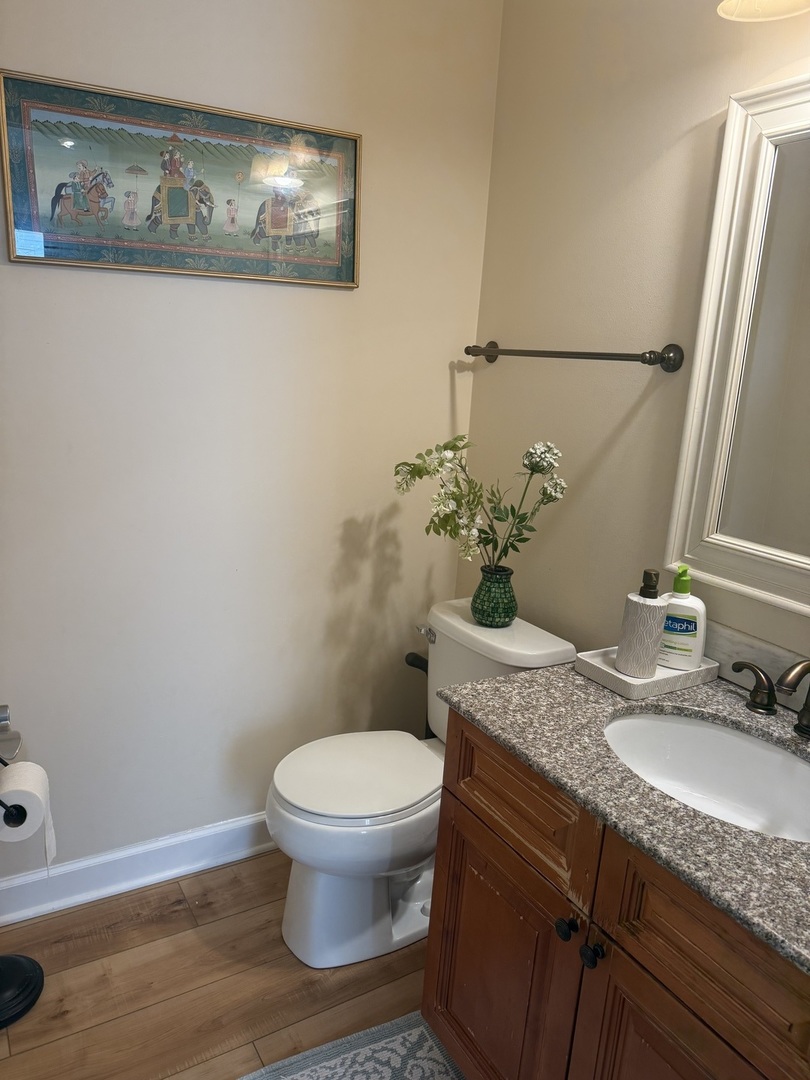 1304 DERBY Lane Unit: 1304