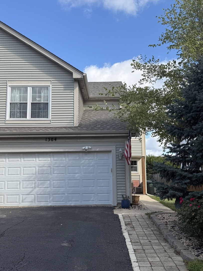 1304 DERBY Lane Unit: 1304