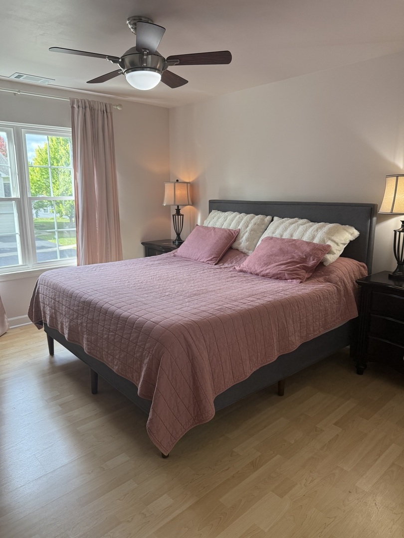 1304 DERBY Lane Unit: 1304