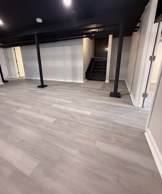6738 N Rockwell Street Unit: G