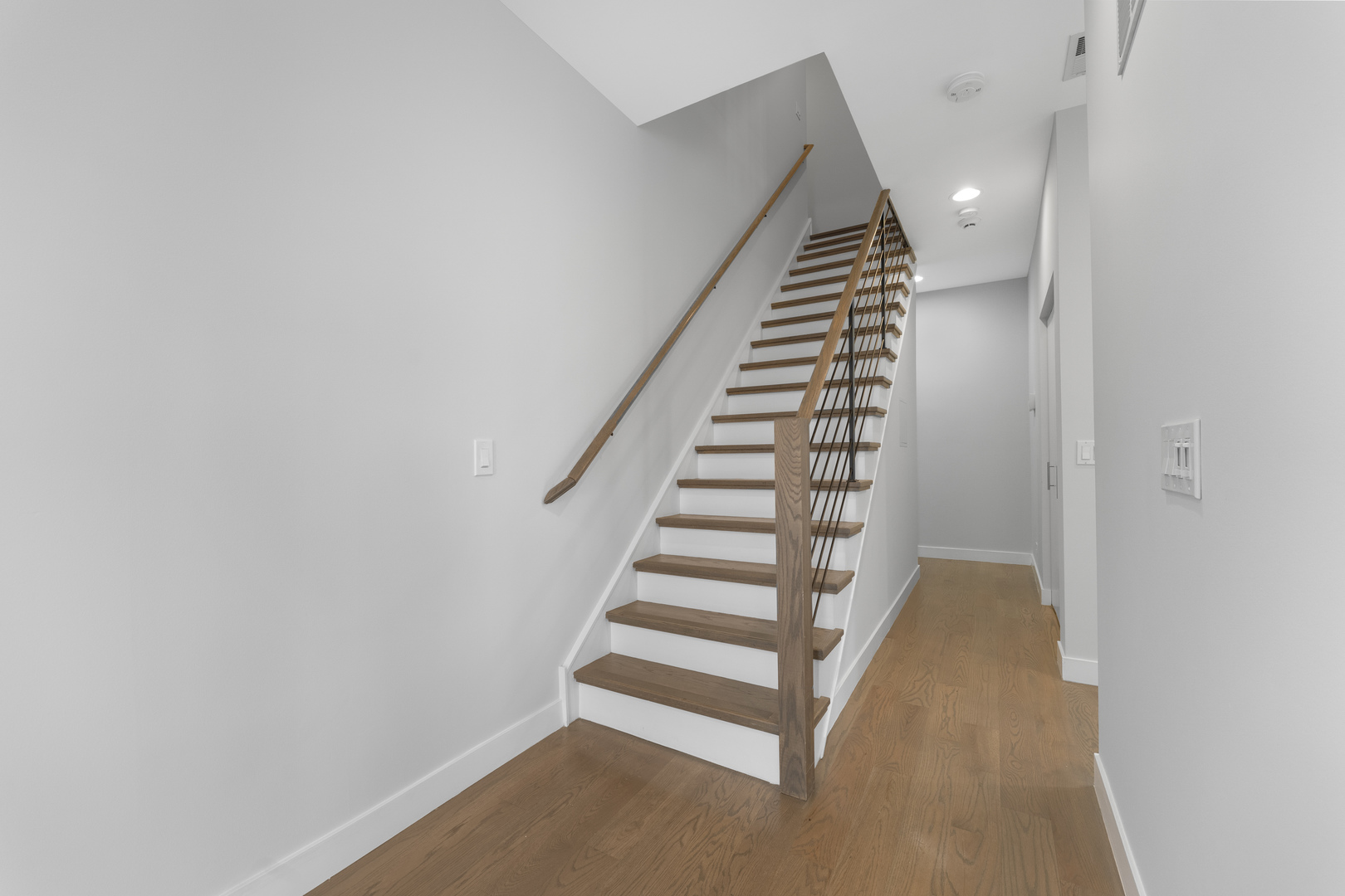 1555 N Talman Avenue Unit: 3F