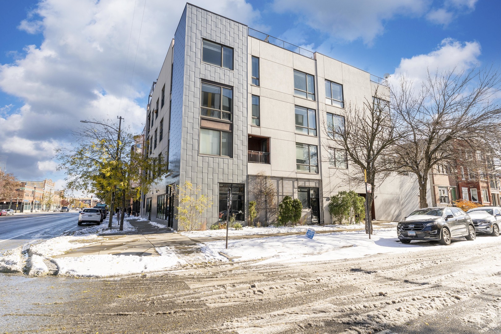 1555 N Talman Avenue Unit: 3F