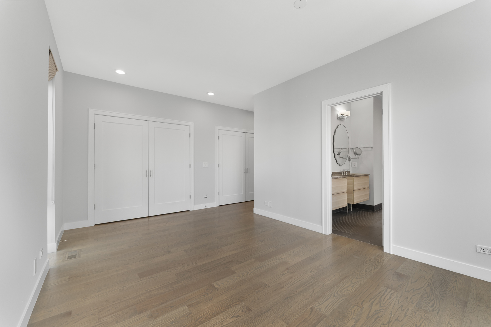 1555 N Talman Avenue Unit: 3F