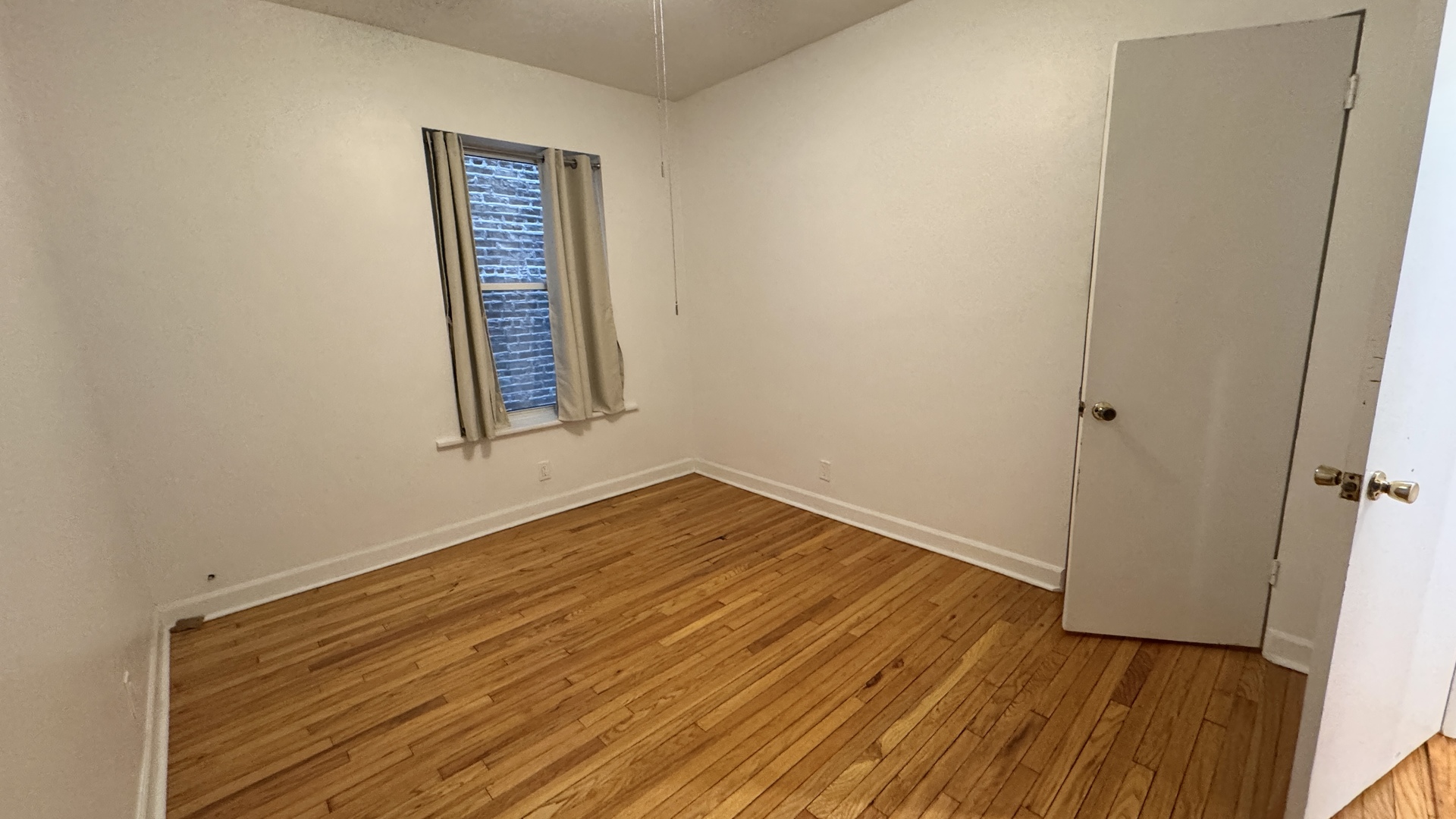 644 W Aldine Avenue Unit: 1