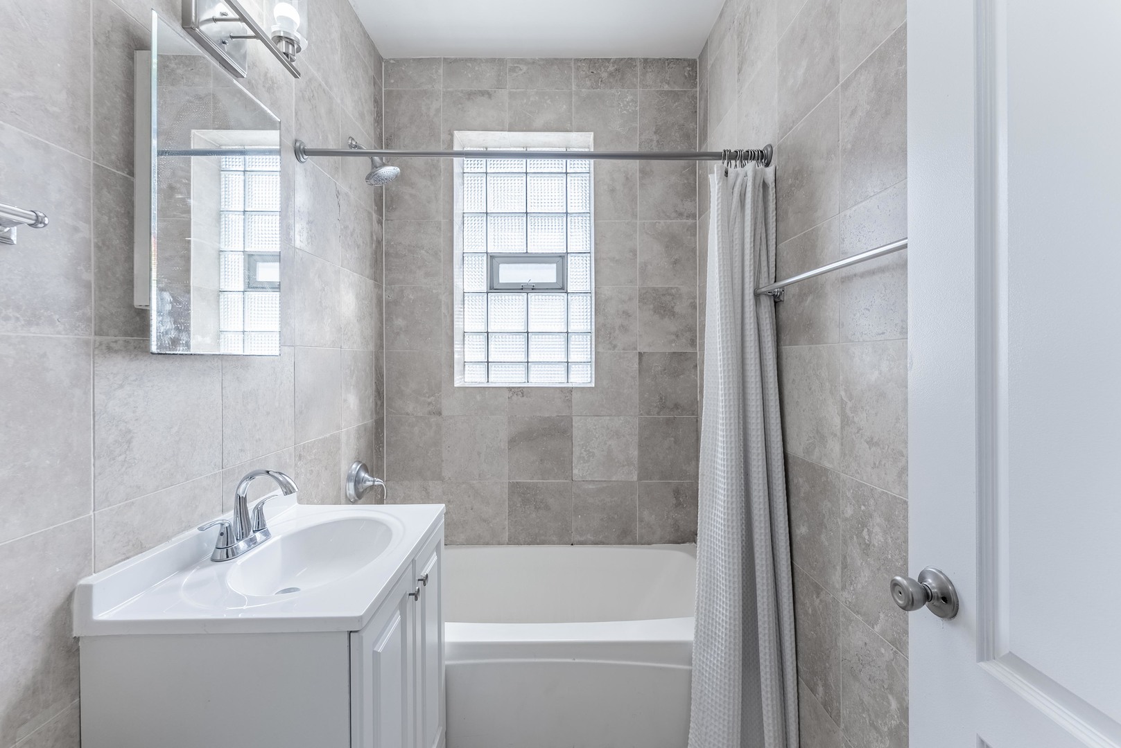 3707 W Altgeld Street Unit: 1