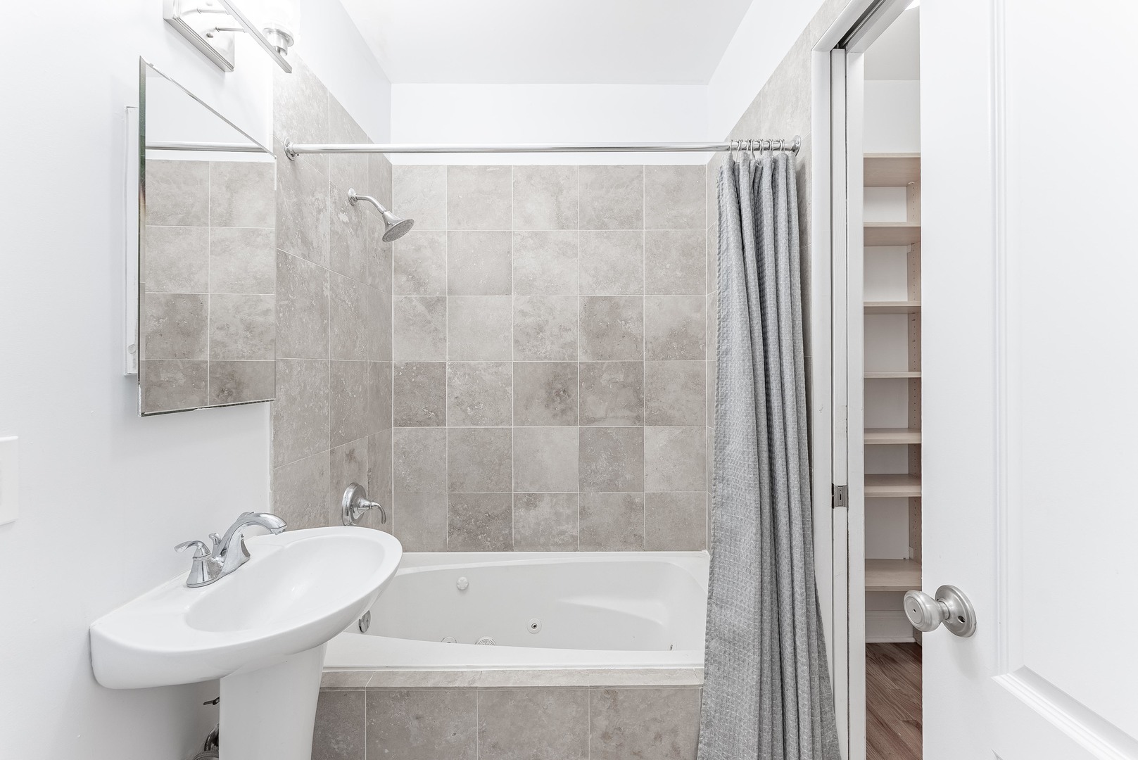 3707 W Altgeld Street Unit: 1