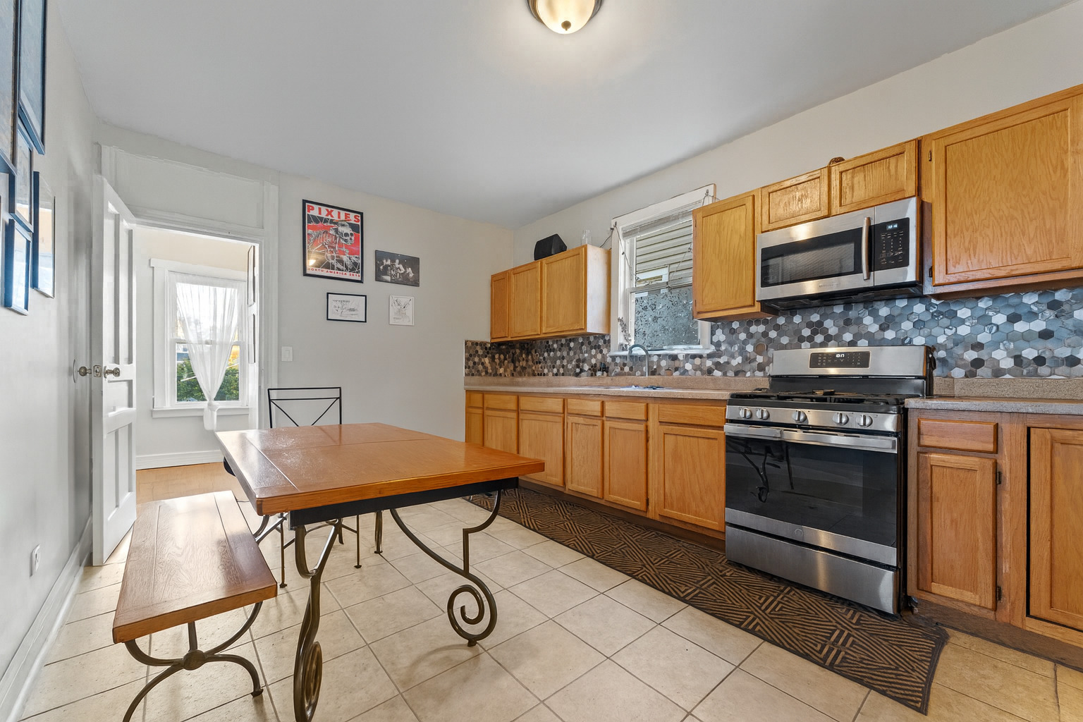 2703 N Ridgeway Avenue Unit: 2