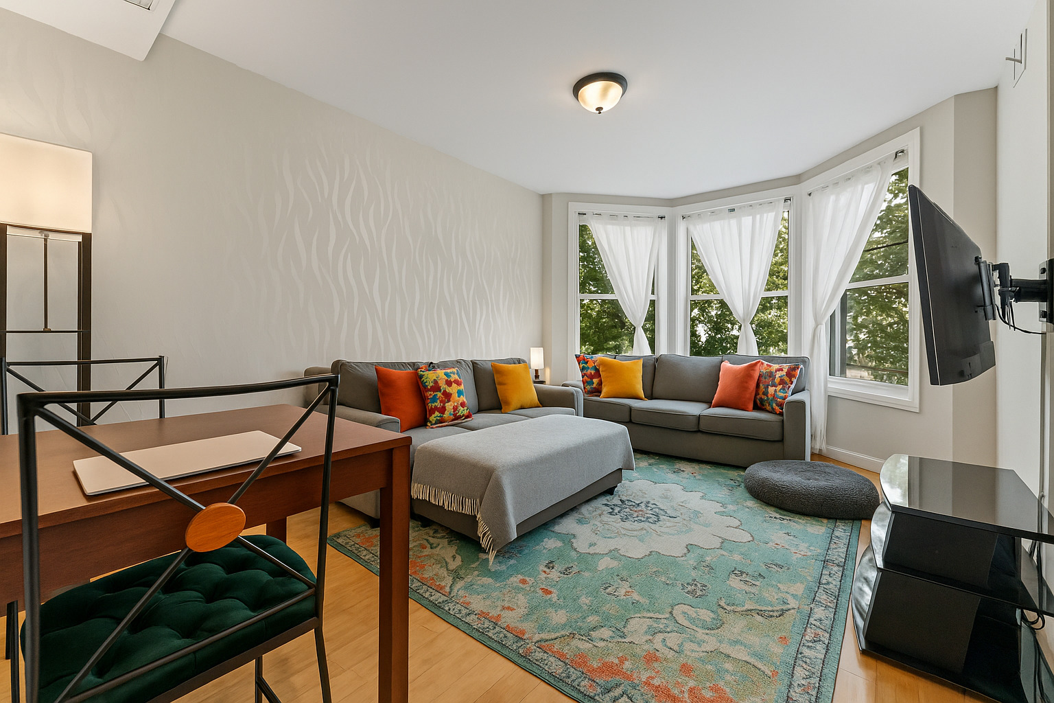 2703 N Ridgeway Avenue Unit: 2