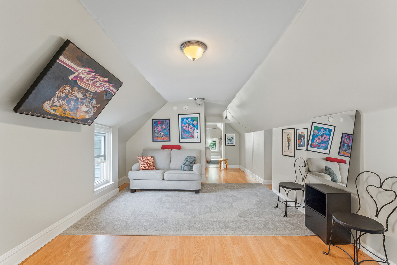 2703 N Ridgeway Avenue Unit: 2