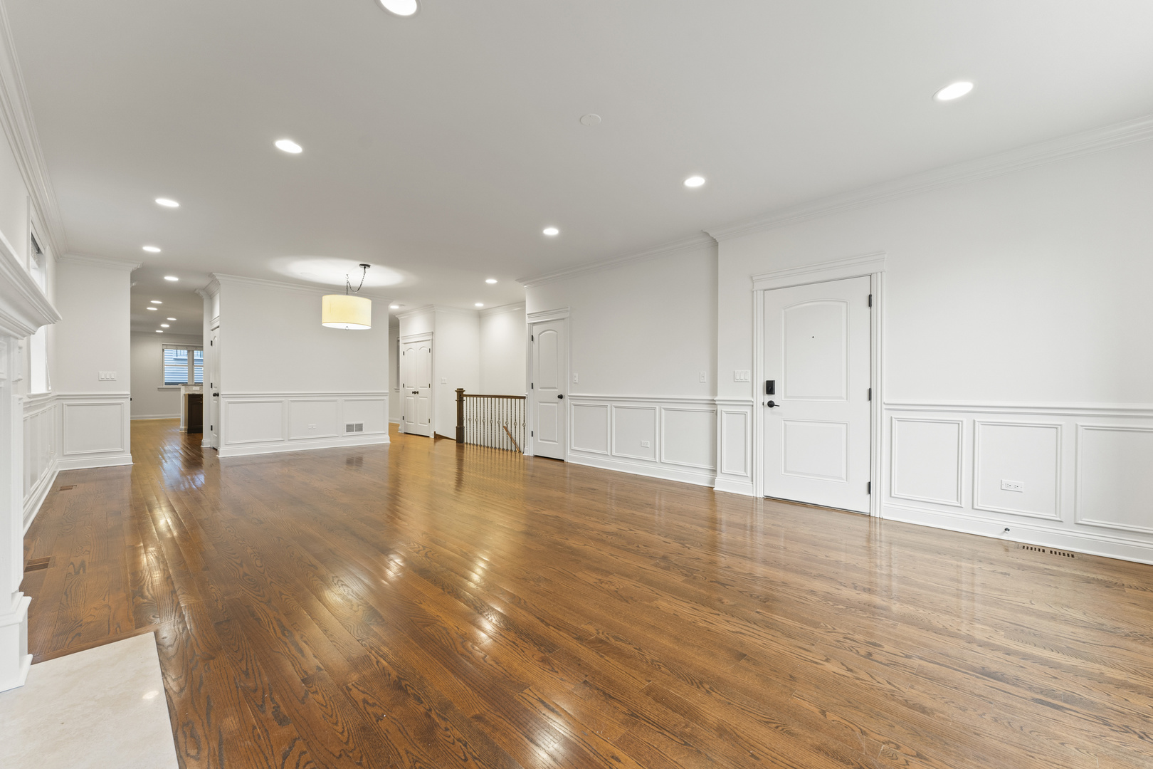 3716 N Kenmore Avenue Unit: 1