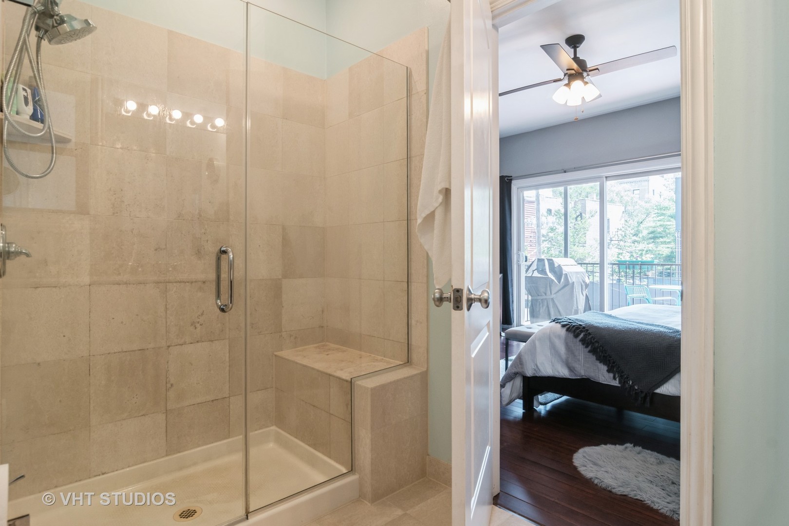 4933 N Winthrop Avenue Unit: 2S