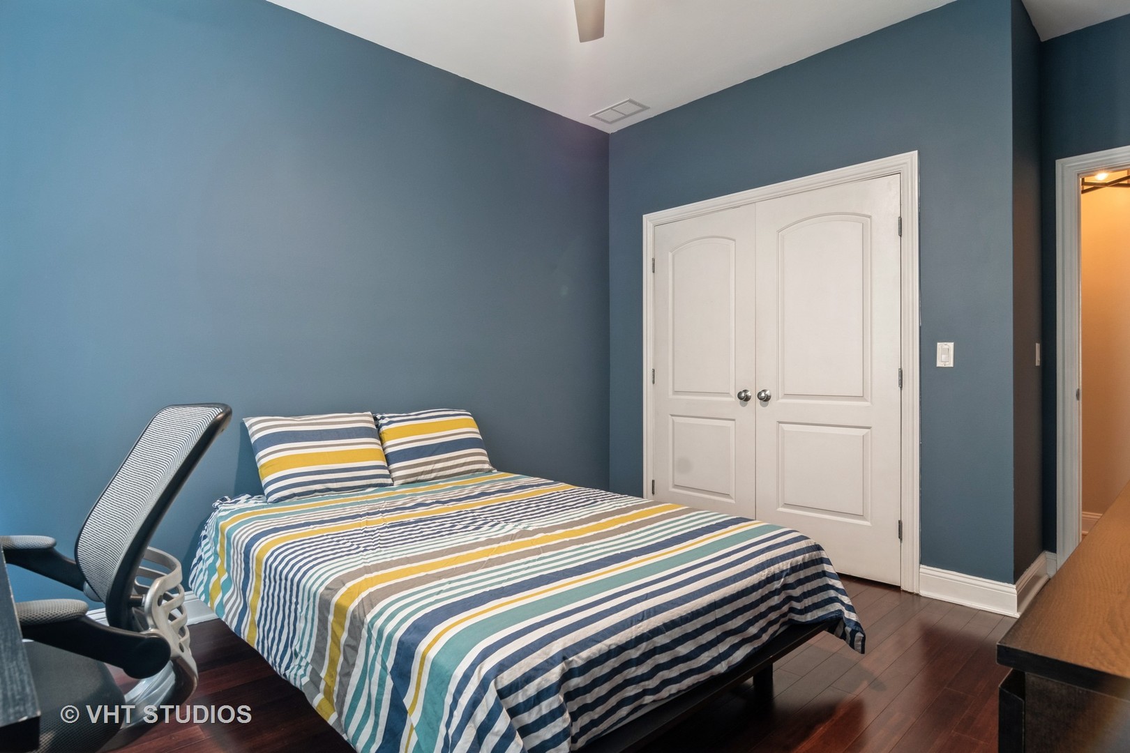 4933 N Winthrop Avenue Unit: 2S