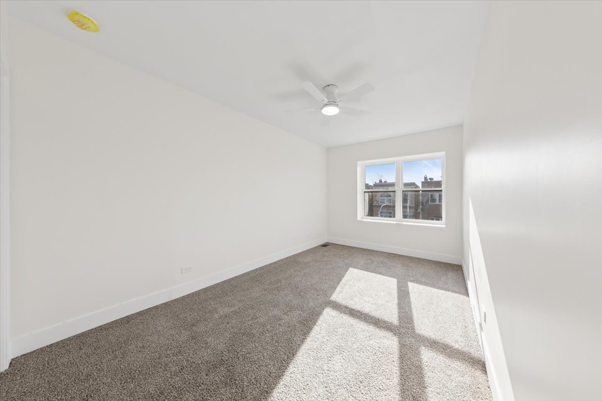 3538 W Le Moyne Street