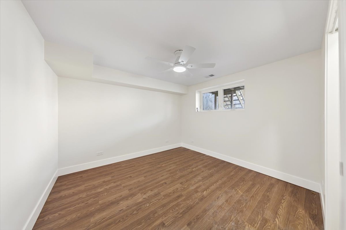 3538 W Le Moyne Street