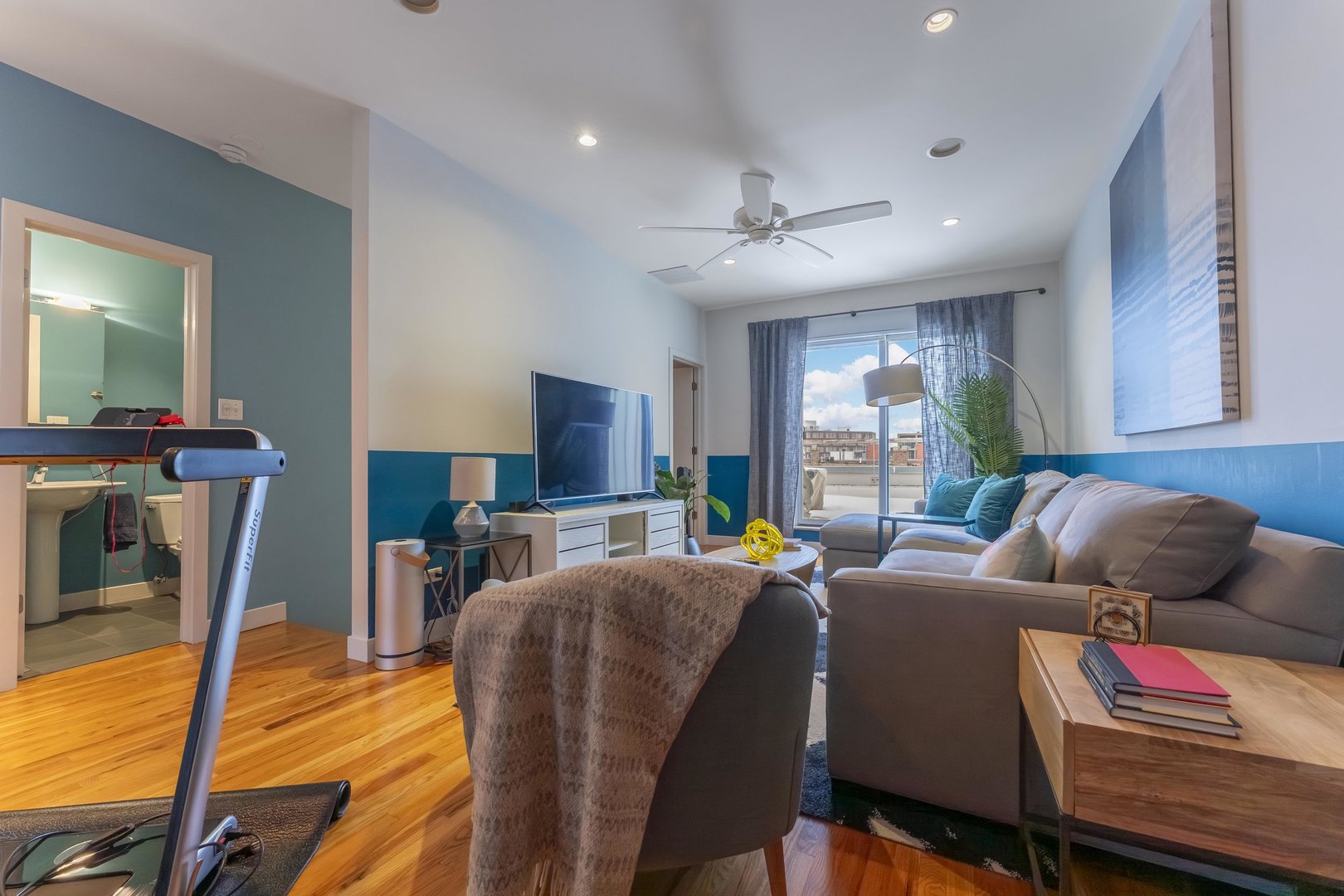 2300 W Armitage Avenue Unit: 5